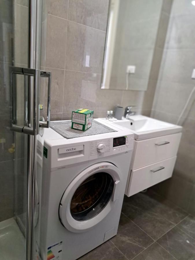 Sena Palas Centru Ιάσιο Εξωτερικό φωτογραφία